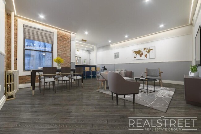 Building Photo - NEWLY RENOVATED 3 BED 2 BATH APT in Brooklyn Heights!