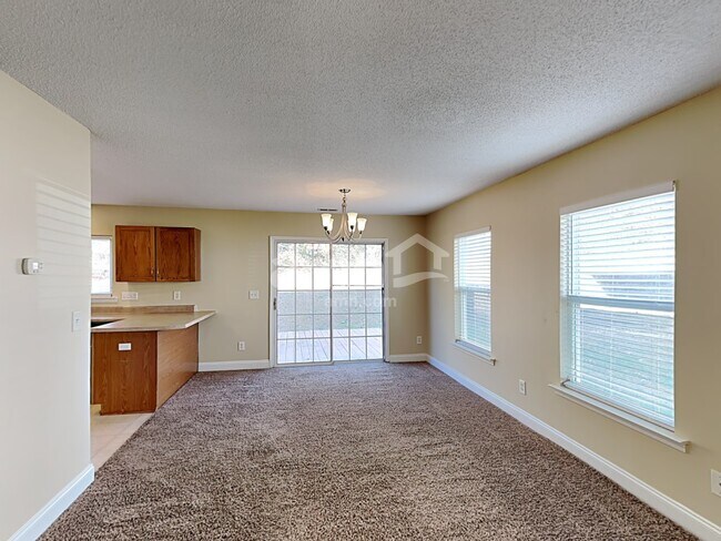 Foto del edificio - 6017 Namozine Ct