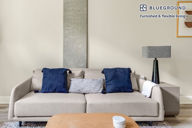 Building Photo - 185 Channel St