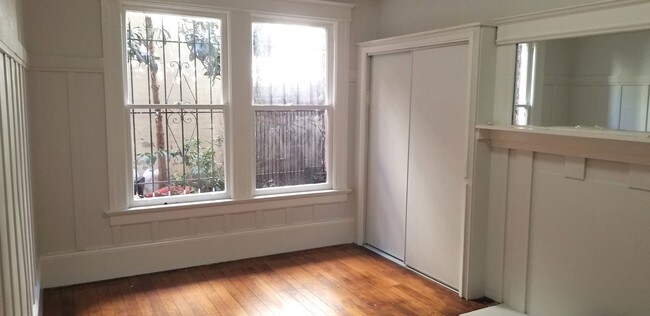Foto del edificio - 484 Eddy St