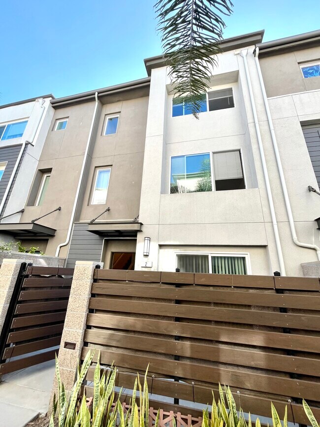 Foto del edificio - 14045 Pearl Ln