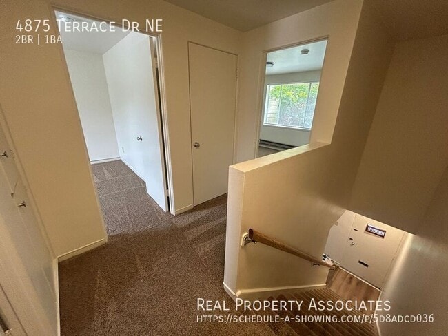 Building Photo - 4875 Terrace Dr NE