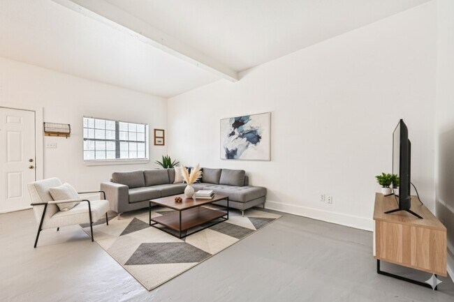 Foto del edificio - 2201 48th St