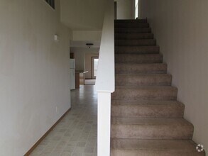 Building Photo - 16760 Huntington Ln