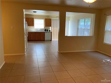 Foto del edificio - 4109 Nightshade Ave