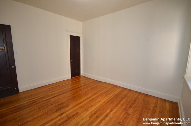 Building Photo - 1965 Commonwealth Ave