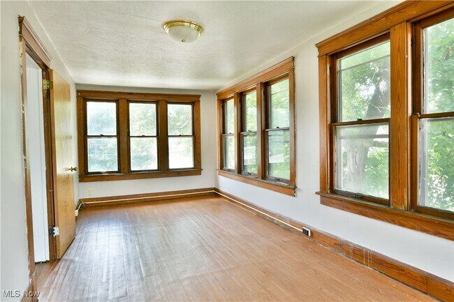 Foto del edificio - 401 Williams St SE