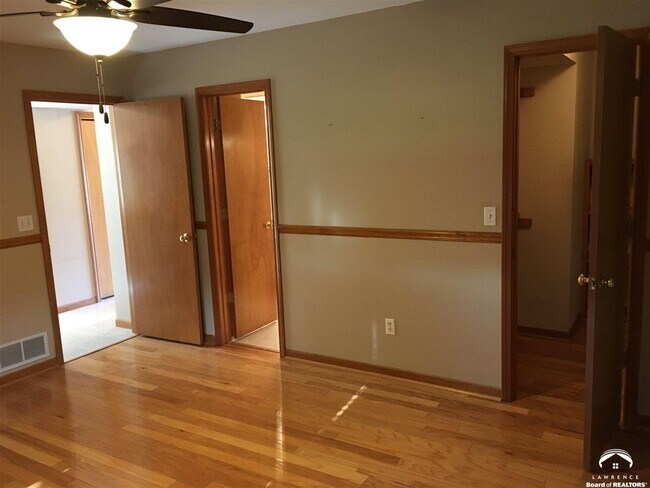 Foto del edificio - 2723 Larkspur Ct
