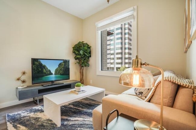 Building Photo - 1 bedroom in San Francisco CA 94108