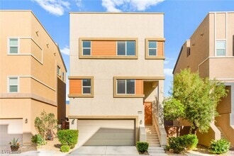 Building Photo - 10525 Shiny Skies Dr