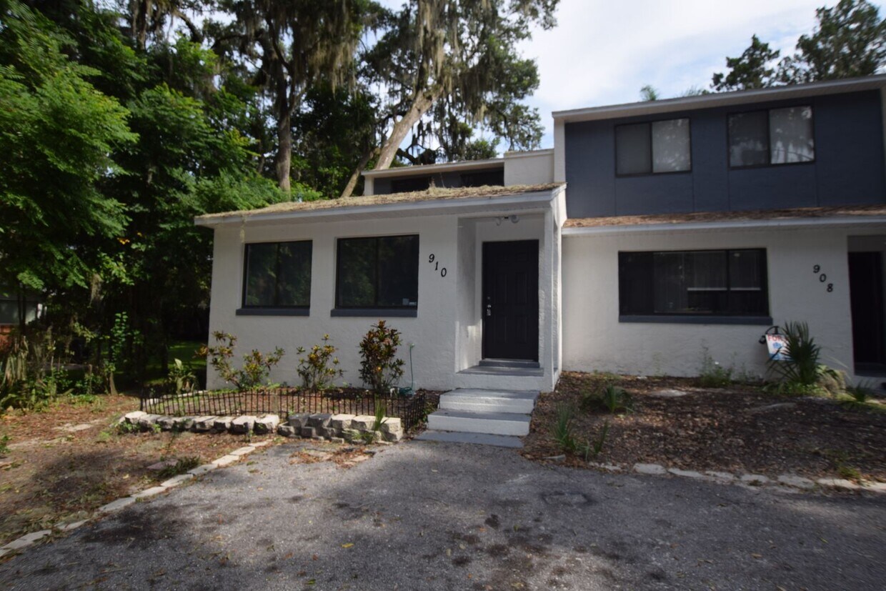 Foto principal - 904 Sumter St