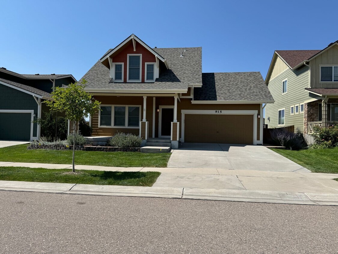 Foto principal - 915 Ridge Runner Dr