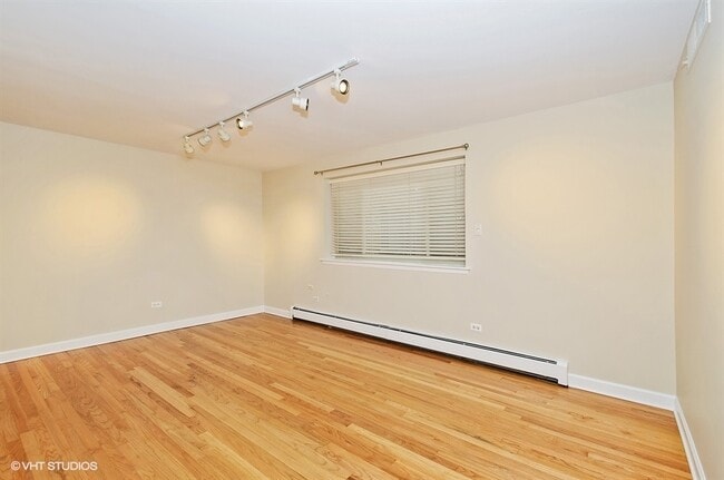 Building Photo - 2629 N Hampden Ct