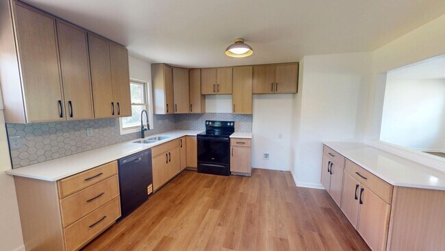 Foto del edificio - 424 Bridge View Ln