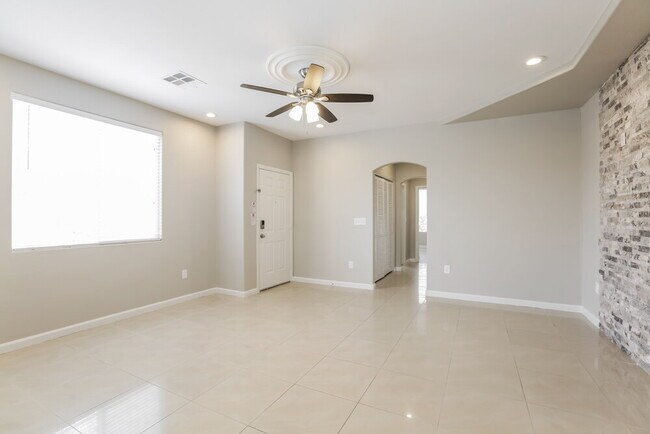 Foto del edificio - 8139 W Ficus Dr