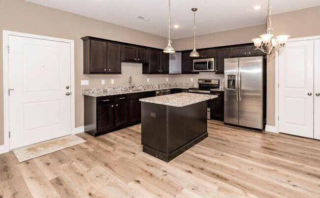 Building Photo - 8 Blue Ridge Rd