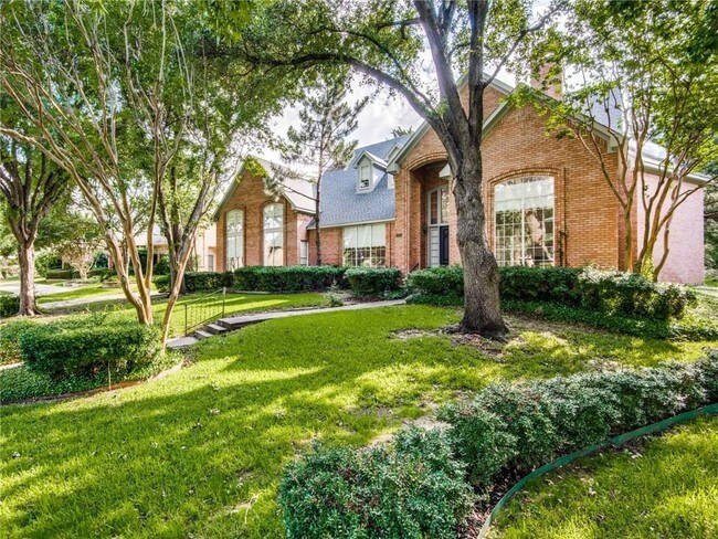 Building Photo - 3548 Golfing Green Dr