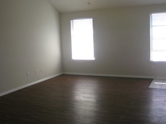 Foto del edificio - 5539 Homestead Rd