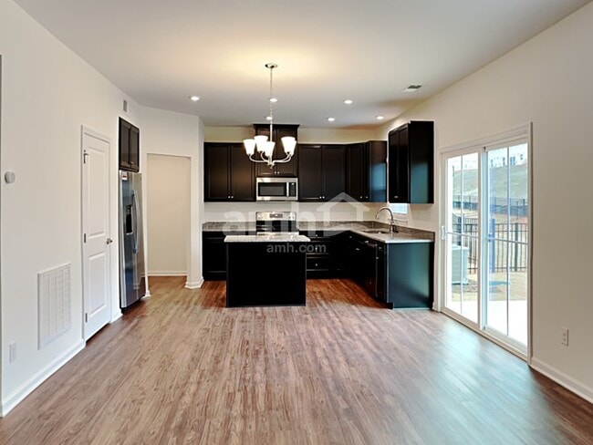 Building Photo - 612 Hamilton Park Dr