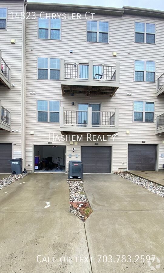 Building Photo - 14823 Chrysler Ct