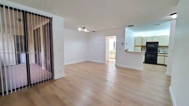 Building Photo - 3858 Coral Tree Cir