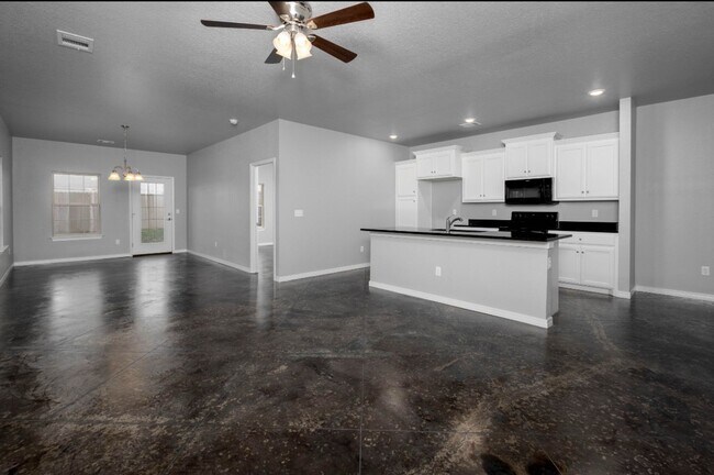 Foto del edificio - 6703 Star Ln
