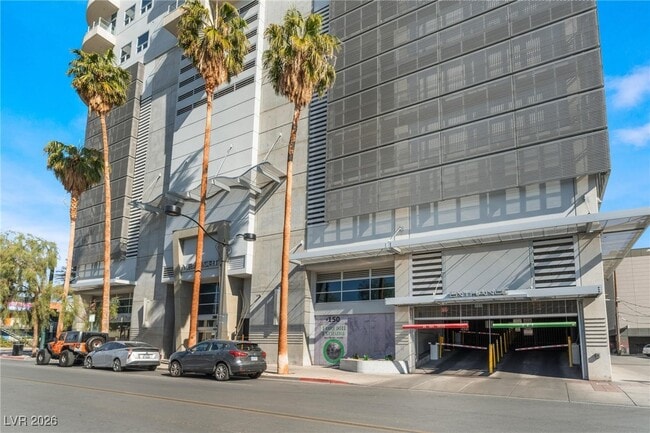 Foto del edificio - 200 Hoover Ave