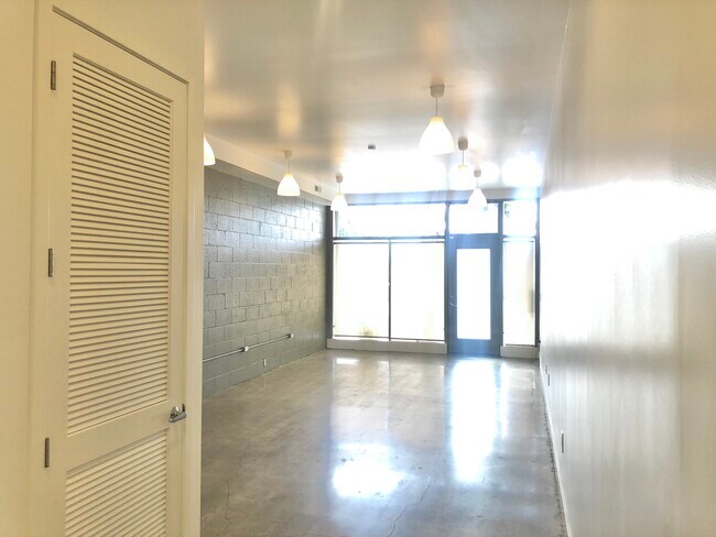 Building Photo - 4530 Market St