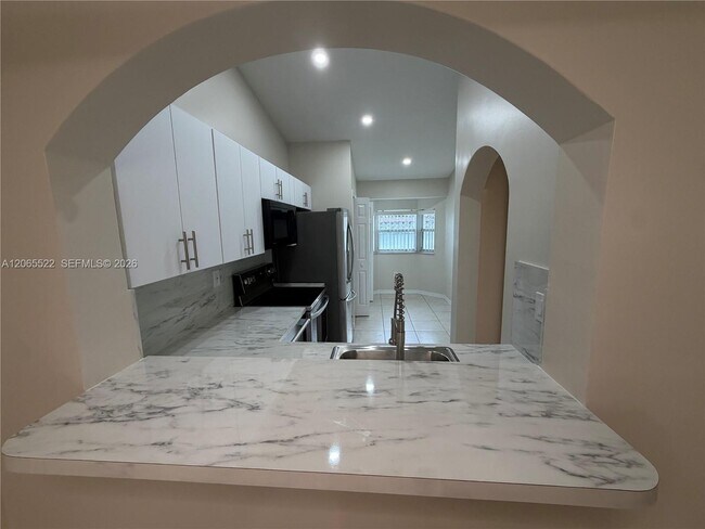 Foto del edificio - 1250 SE 29th St