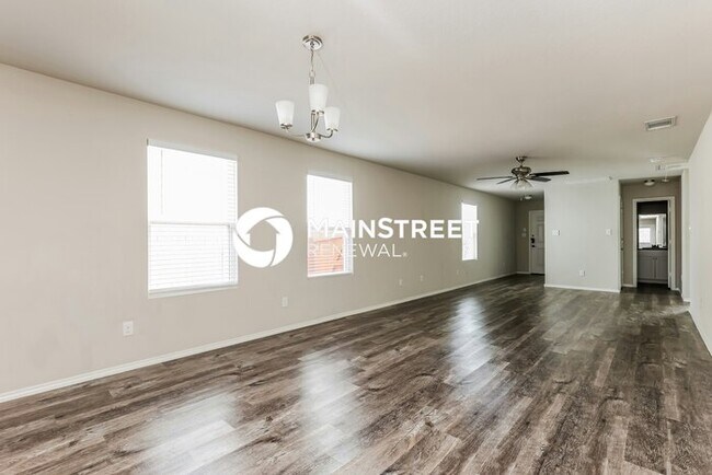 Foto del edificio - 3 Bedroom Pet-Friendly Home in SAN ANTONIO...
