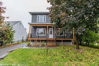 Building Photo - 183 Kipp St