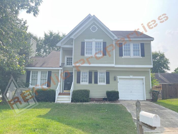 Carpetless 3 Bedroom 1 Car Garage Home w/F... House Rental in Raleigh, NC