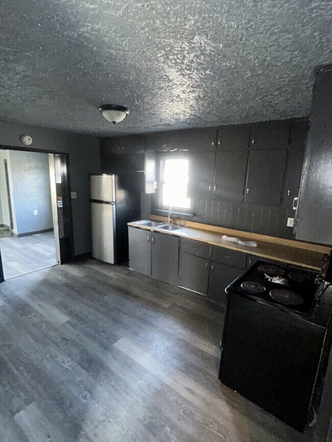 Foto del edificio - 3504 Blackstone Ave