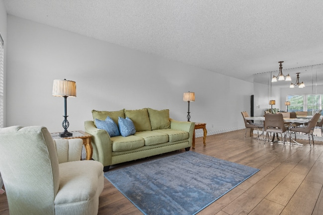 Photo - 2257 World Pkwy Blvd W Apartment