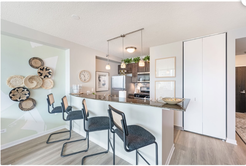 Photo - 347 E Ohio St (Chicago, IL)