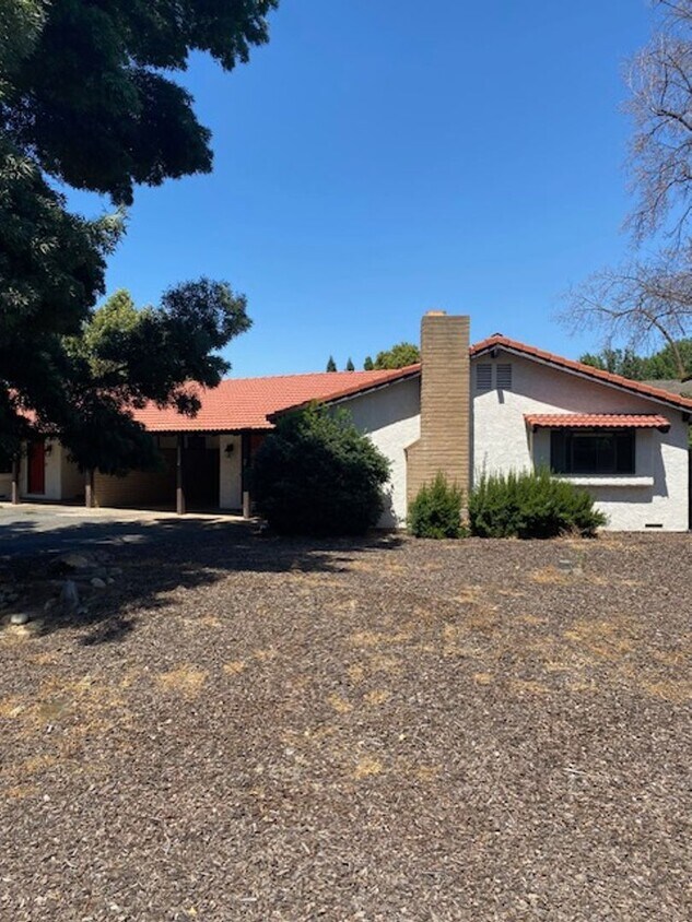 2520 Alamo Apartment for Rent in Chico, CA