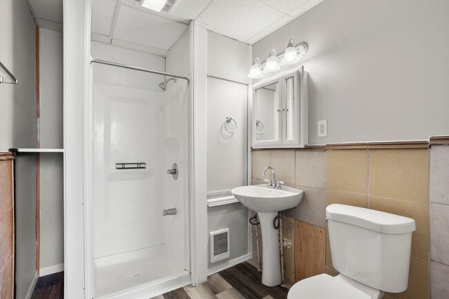 Foto del edificio - 1100 N Van Buren St