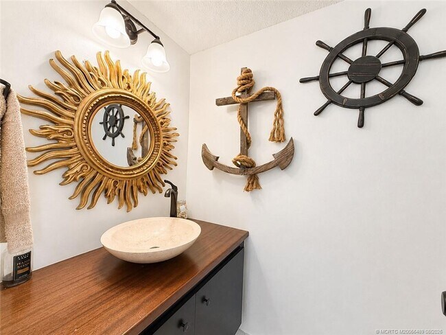 Foto del edificio - 11000 S Ocean Dr