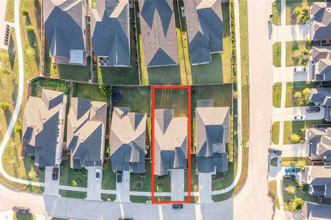 Foto del edificio - 6014 Churchill Spgs Ln