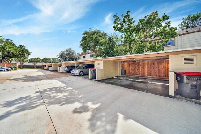 Building Photo - 14439 Still Meadow Dr