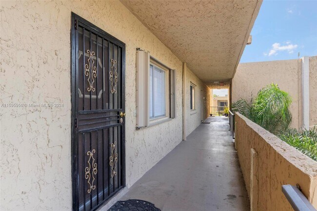 Building Photo - 8401 SW 107th Ave