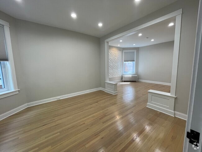Building Photo - 5014 N Major Ave