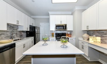 Building Photo - Avana City North