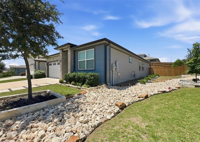 Building Photo - 10620 Deaton Ln