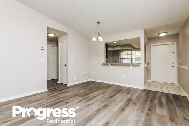 Building Photo - 4406 Suntree Blvd