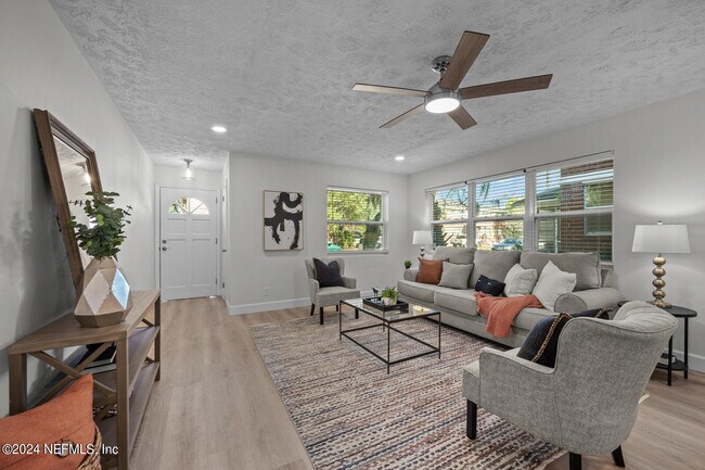 Foto del edificio - 3142 Belden Cir