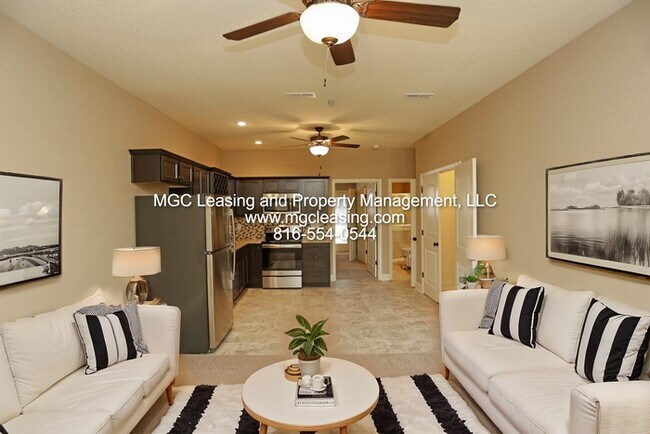 Foto del edificio - Main-Level Primary Suite in Eagle Creek Townhome