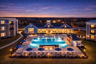 Building Photo - The Edison at the Shores