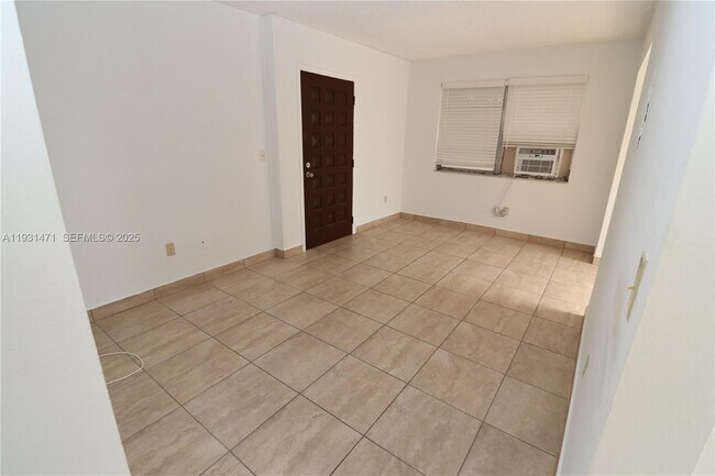 Foto del edificio - 1828 NW 19th St