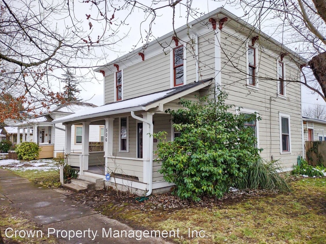 Primary Photo - 4 br, 2 bath House - 506 6th Ave SE